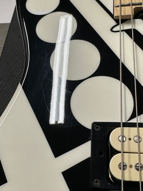 Used EVH Striped Series Circles (2014) - Black and White Crop Circles #00889