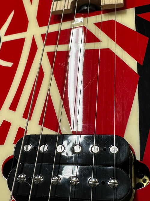Used EVH Striped Series (2019) - Red with Black Stripes #00309