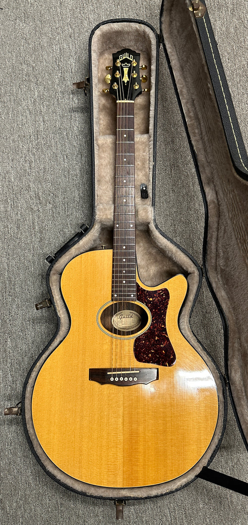 Used Guild USA F5CE-NT (1993) - Natural #00069 with Hard Case