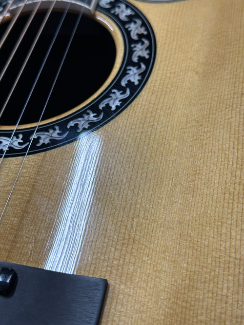 Used Ovation 2077LX Legend LX (2007) - Natural #05328 with Original Hard Case