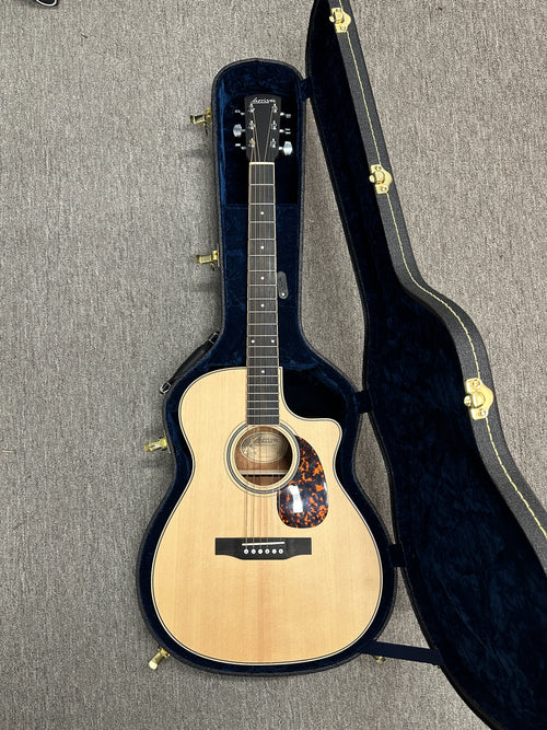 Used Larrivée OMV-03 Recording Series (2024) #41926 with Original Hard Case