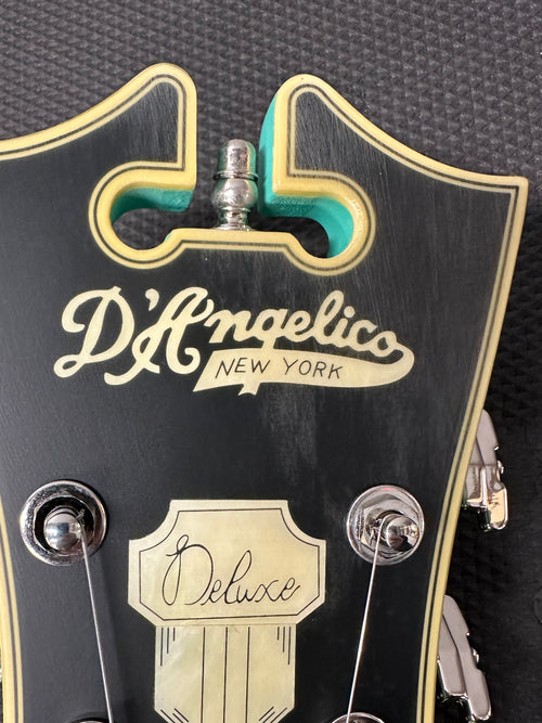 D'Angelico Deluxe 175 LE - Matte Surf Green #03194 (B-Stock)