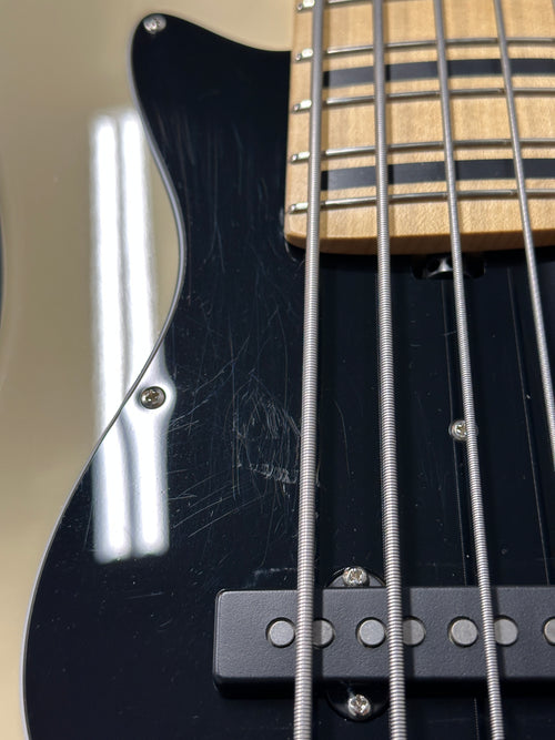 Used L.E.H. Tim Lefebvre Offset 5 - Olympic White #137 with Hard Case