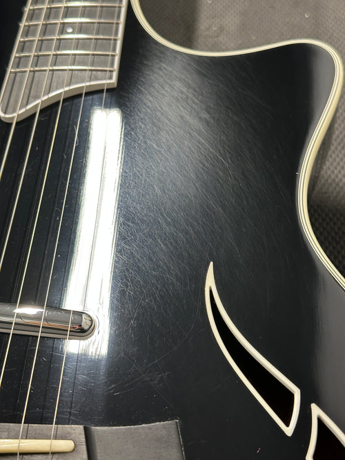 Used Taylor T5-S (2005) - Black #19541 with Original Hard Case