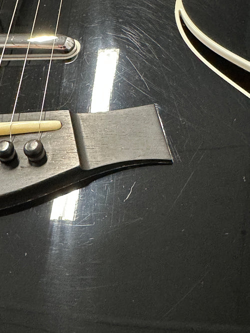 Used Taylor T5-S (2005) - Black #19541 with Original Hard Case