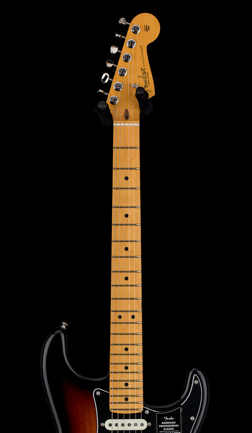 Fender American Professional Classic Stratocaster - 3-Color Sunburst #67970