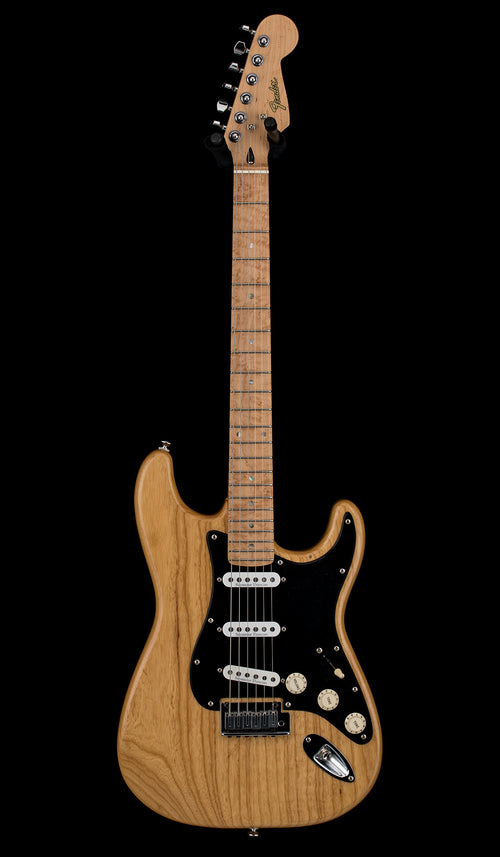 Used Fender Special Edition Lite Ash Stratocaster (2004) - Natural #64711 with Gig Bag