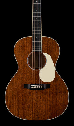 Used Martin Custom Shop 00-18 Mahogany Slope Shoulder #06764 with Original Hard Case