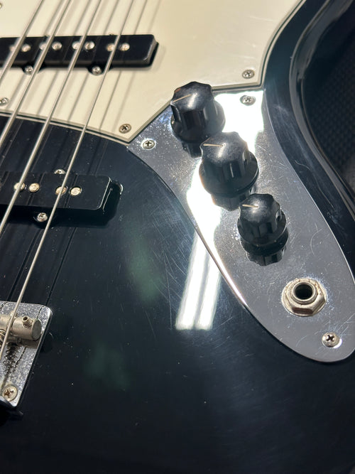 Used Fender Standard Jazz Bass (2001) - Black #15407 with Gig Bag