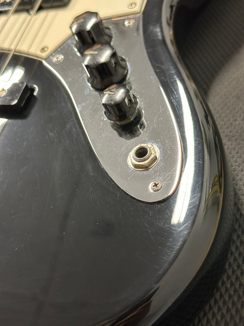 Used Fender Standard Jazz Bass (2001) - Black #15407 with Gig Bag