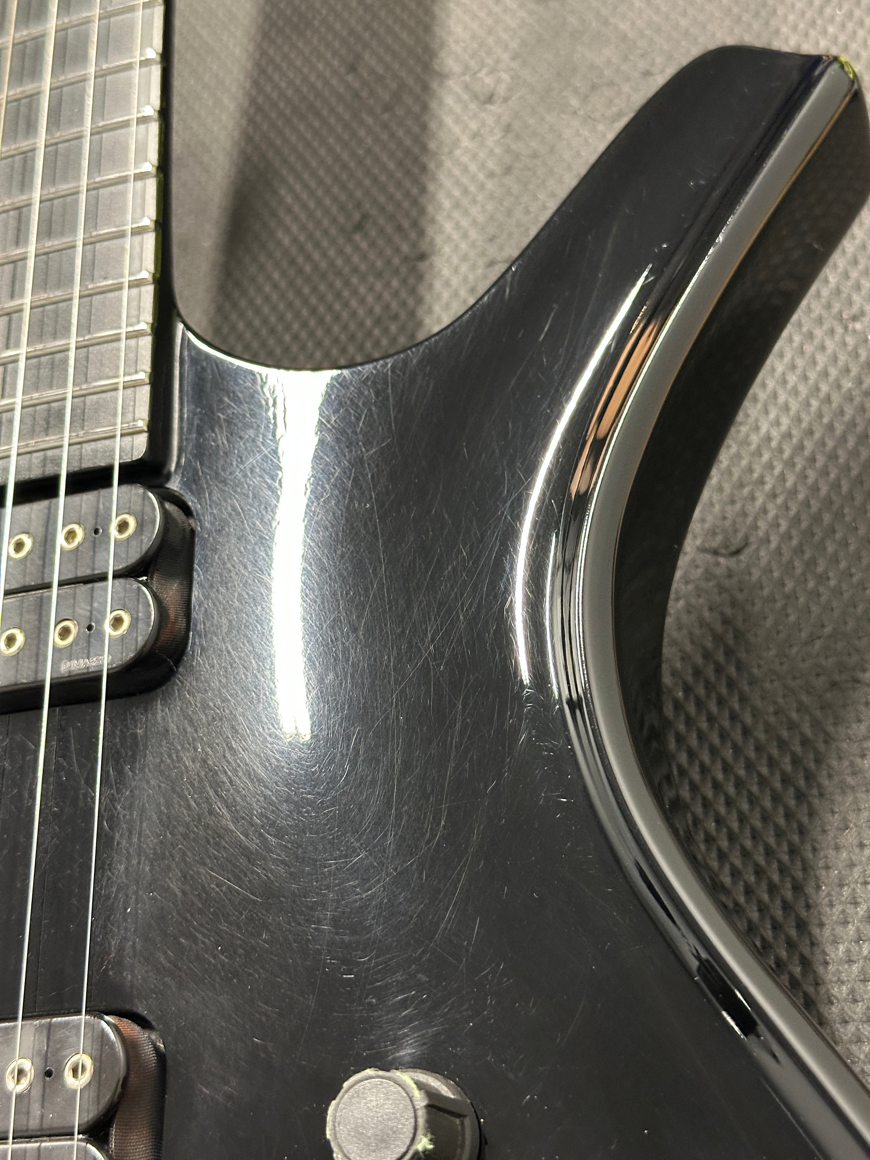 Parker Fly Deluxe USA 108017BP ケース付き Used Parker Fly Deluxe (1994) - Black #126054BP with Original Gig