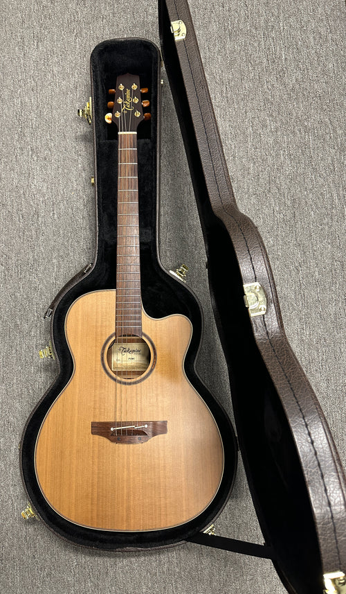 Used Takamine P3MC (2012) - Natural Satin #00480 with Original Hard Case