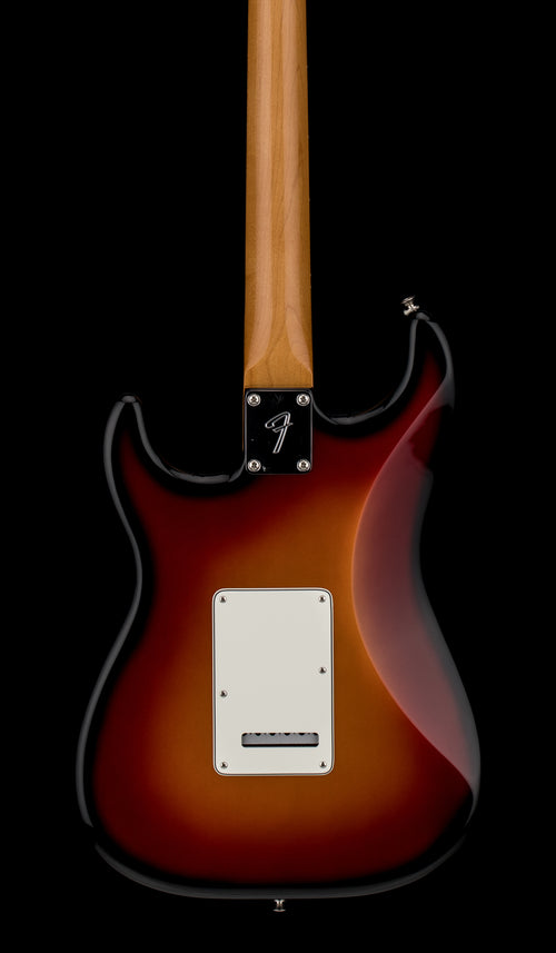 Used Fender Vintera III Late '60s Stratocaster (2026) - 3-Color Sunburst #18142 with Original Hard Case