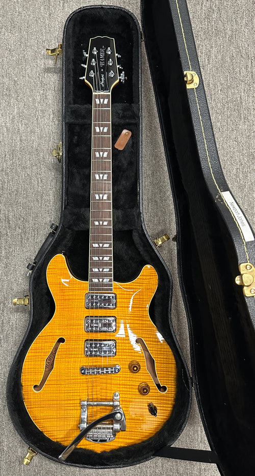 Used Hamer Custom Shop Newport (2005) - Amber #54375 with Original Hard Case