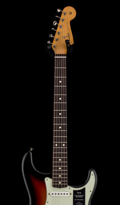 Fender Dealer Exclusive Vintera II Road Worn '60s Stratocaster - 3-Color Sunburst #38502