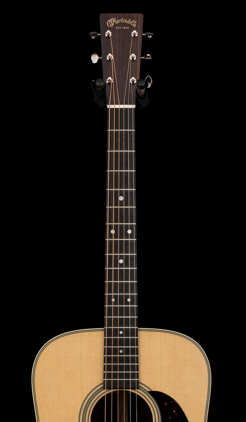 Martin D-28 - Natural #53790