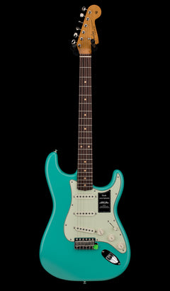 Fender Vintera III Early '60s Stratocaster - Seafoam Green #04237