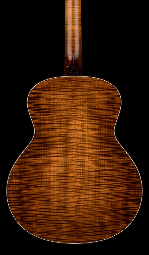 Taylor Benchmark Custom Gold Label Super Auditorium Lutz Spruce and Big Leaf Maple #56103