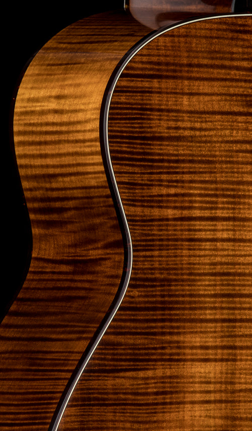 Taylor Benchmark Custom Gold Label Super Auditorium Lutz Spruce and Big Leaf Maple #56103
