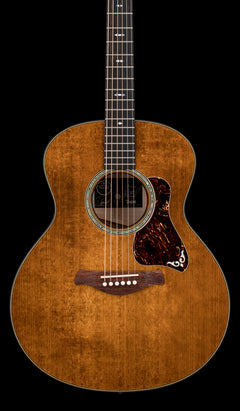 Taylor Benchmark Custom Gold Label Super Auditorium Lutz Spruce and Big Leaf Maple #56103