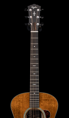 Taylor Benchmark Custom Gold Label Super Auditorium Lutz Spruce and Big Leaf Maple #56103