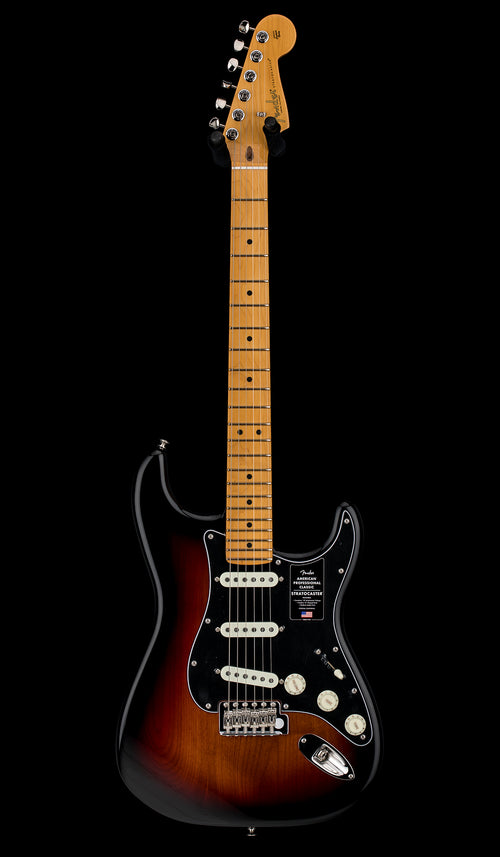 Fender American Professional Classic Stratocaster - 3-Color Sunburst #70070