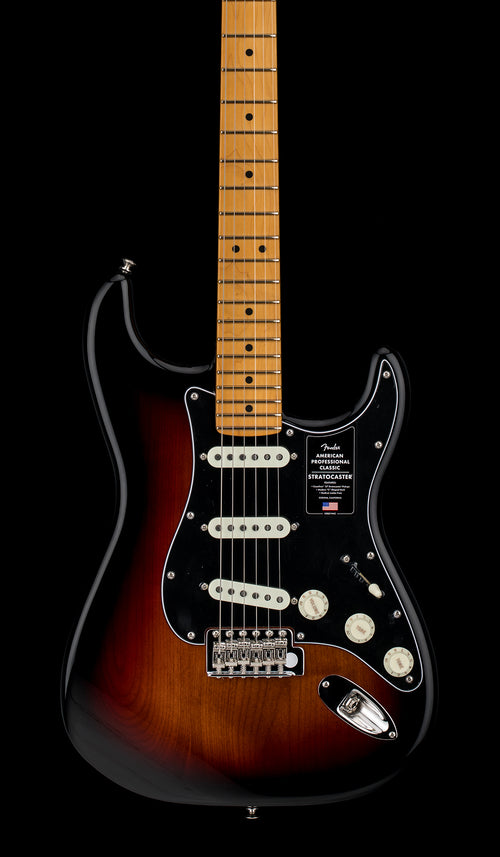 Fender American Professional Classic Stratocaster - 3-Color Sunburst #70070