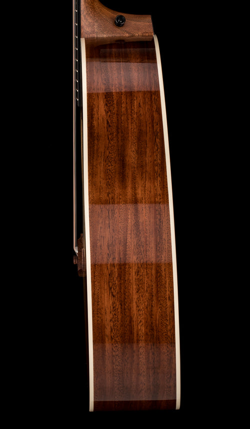 Taylor Gold Label 517e - Sunburst  #95022 (NAMM 2026)