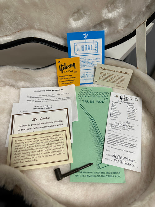 Used Gibson Guitar Of The Week #7 Les Paul Money Bass (2007) - Midnight Manhattan Blue #71343 with Original Hard Case