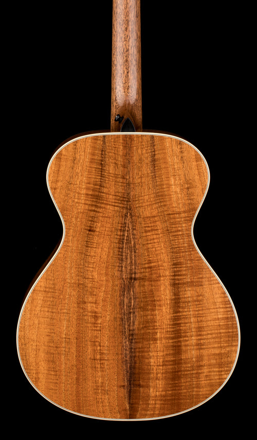 Taylor Benchmark Custom Gold Label Grand Concert Western Red Cedar and Hawaiian Koa #06098
