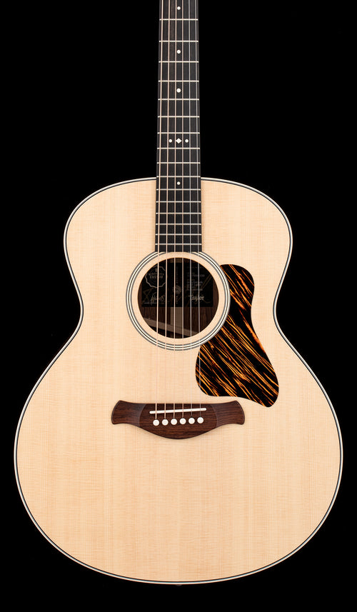 Taylor Benchmark Custom Gold Label Super Auditorium Lutz Spruce and Honduran Rosewood #96100