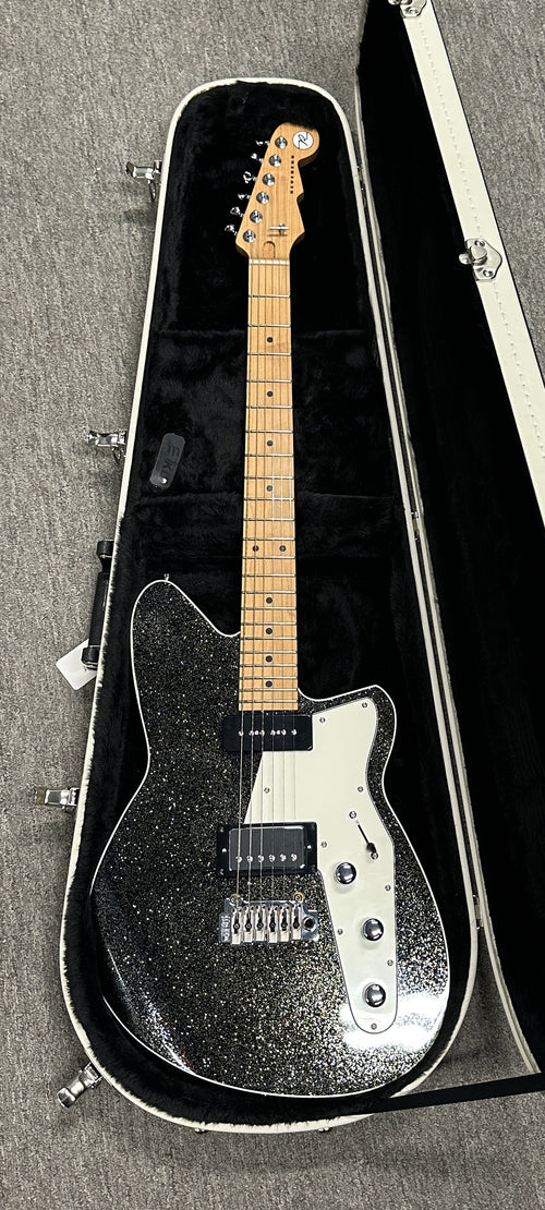 Used Reverend Wildwood-Exclusive Double Agent W (2023) - Black Sparkle #59317 with Original Hard Case