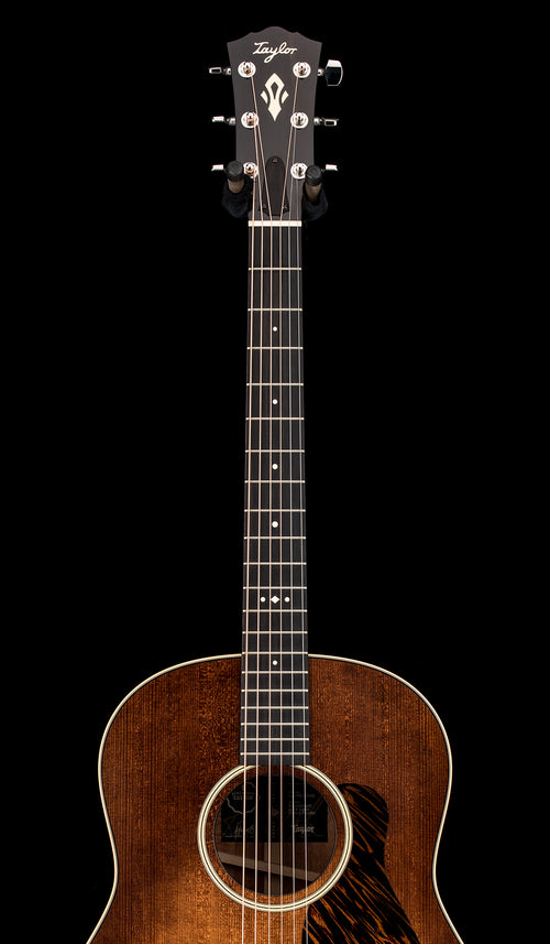 Taylor Benchmark Custom Gold Label Grand Pacific Sitka Spruce and Figured Mahogany (PRE-ORDER)