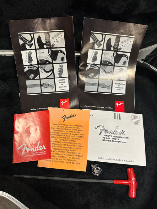 Used Fender American Jazz Bass (2000-2003) - Black #85472 with Molded Hard Case