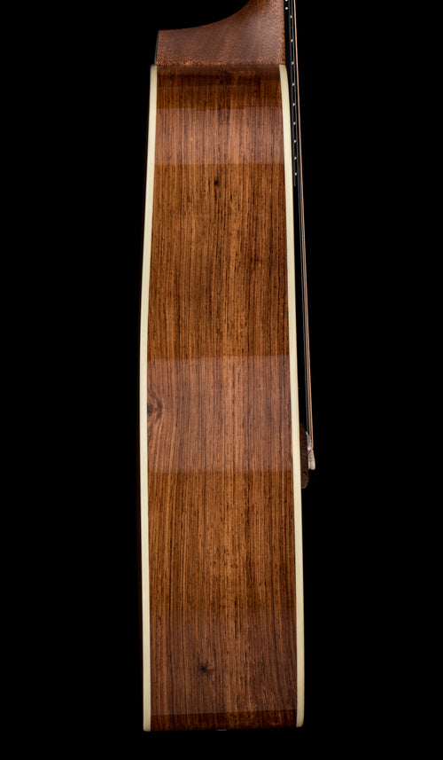 Taylor Gold Label 917e - Sunburst #65013 (NAMM 2026)
