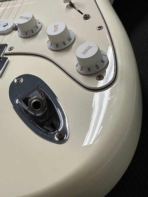 Used Fender Standard Stratocaster (2006) - Arctic White #74275 with Gig Bag