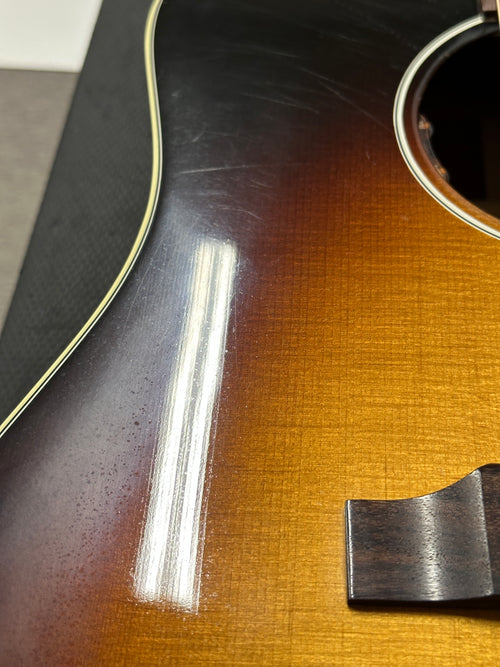 Used Gibson J-45 Standard (2021) - Vintage Sunburst #61023 with Original Hard Case