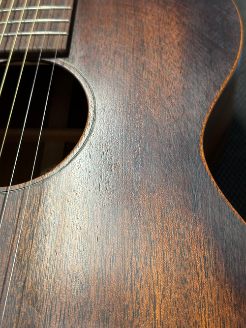 Used Martin 000-15M StreetMaster (2021) - Mahogany Burst #86625 with Original Gig Bag
