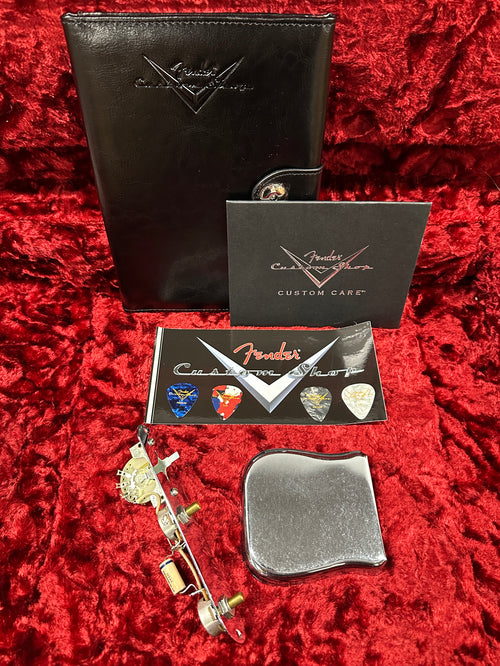 Used Fender Custom Shop Limited Edition '51 Telecaster DLX Closet Classic (2021) - Nocaster Blonde #12082 with Original Hard Case