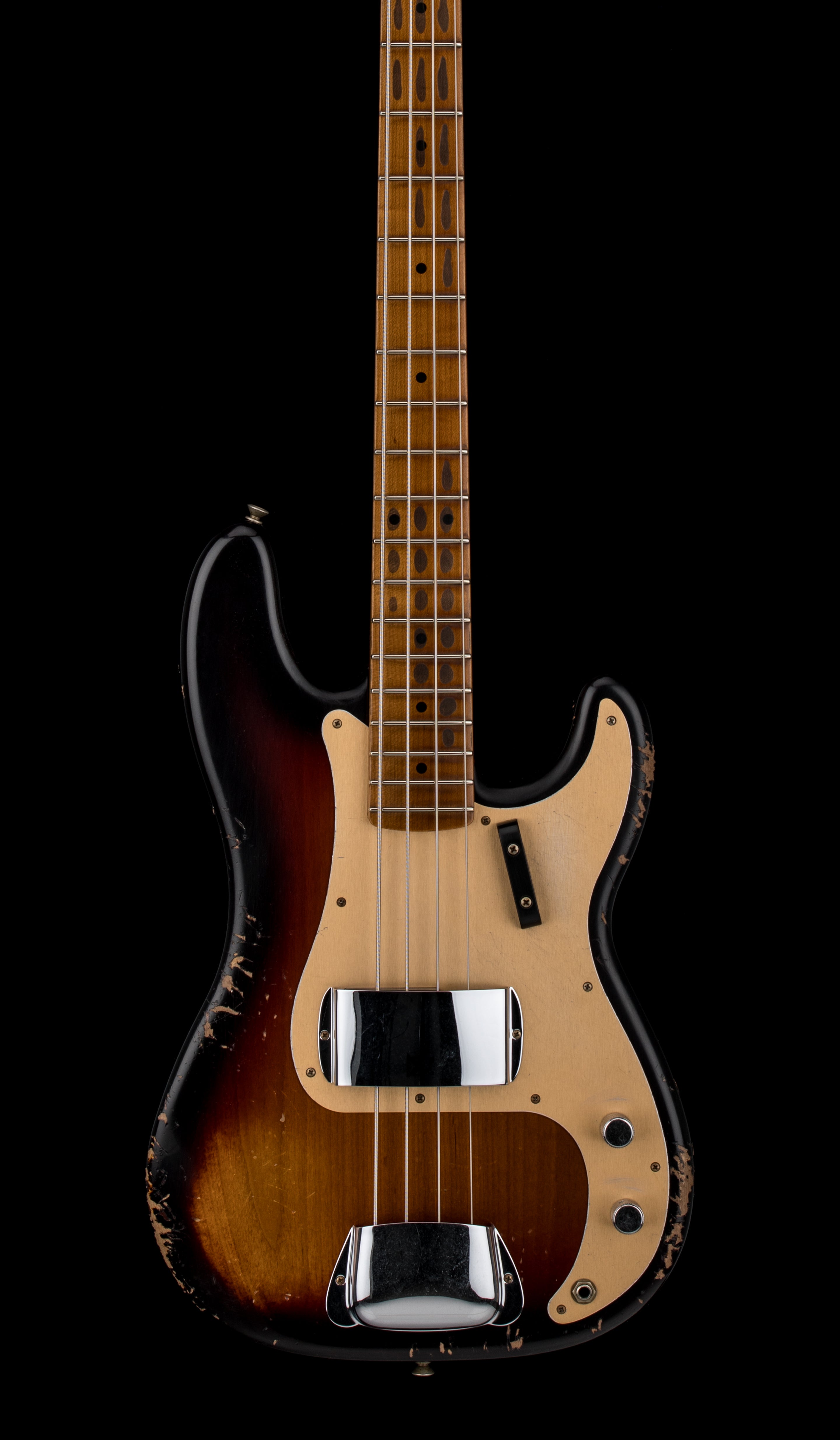 17FenderCSEMPIRE58PBASSHRELRST