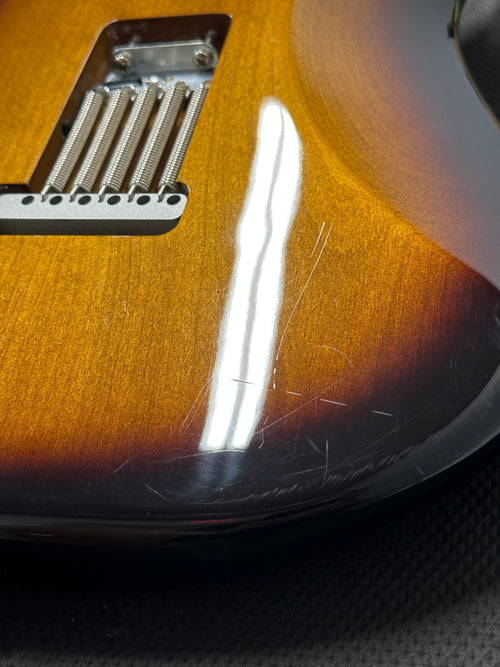 Used Eric Johnson Stratocaster (2024) - 2-Color Sunburst #23746 with Original Hard Case