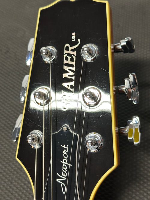Used Hamer Newport Pro (2005) - Vintage Natural #54314 with Original Hard Case