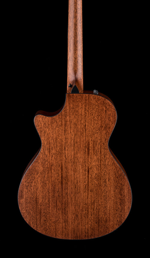 Taylor 322ce V-Class #82070