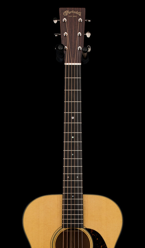 Martin 00-18 - Natural #67900