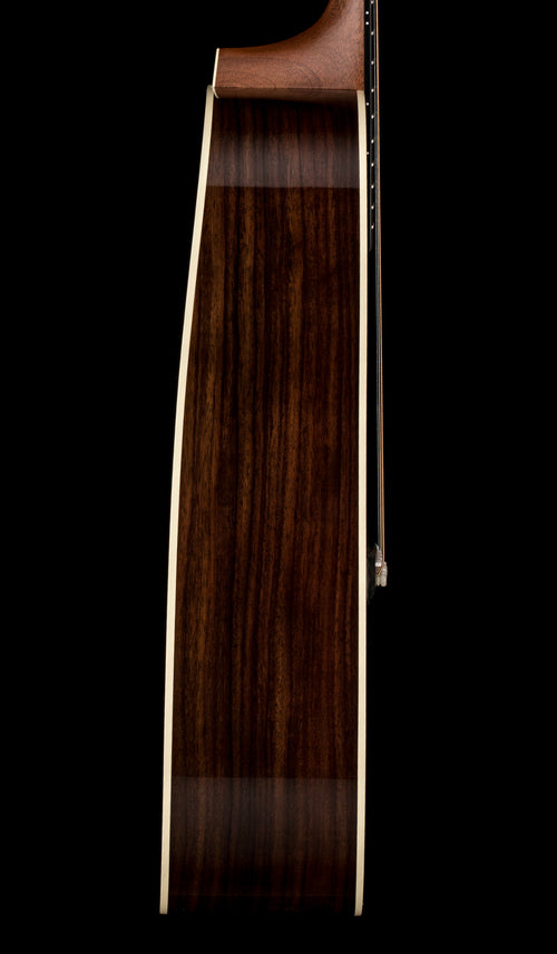 Martin D-28 - Natural #06413 (2025)