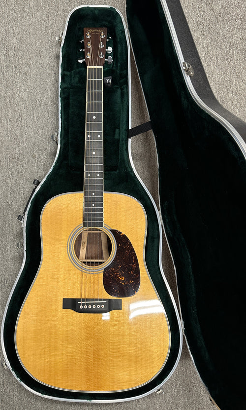 Used Martin D-35 (2022) - Natural #98148 with Original Hard Case
