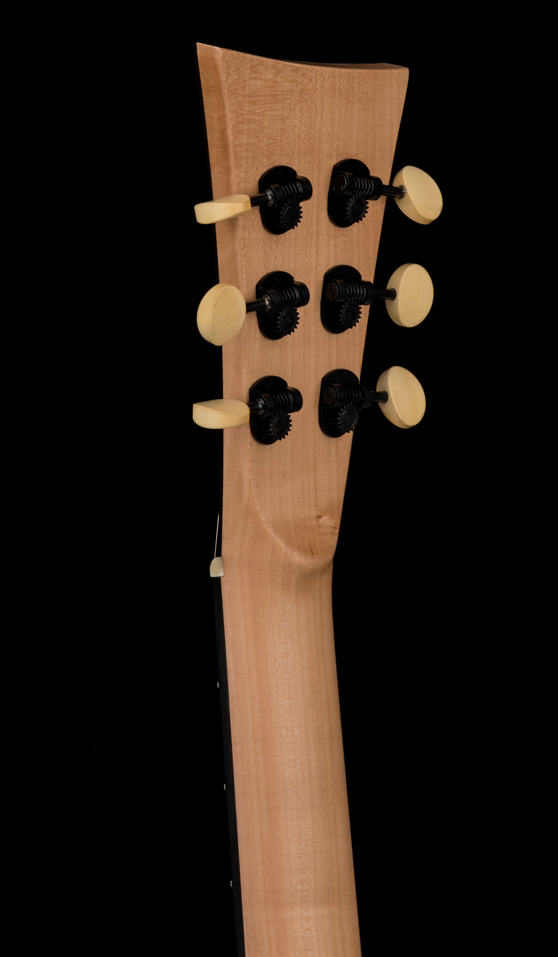 Bacci Tosca Abete Spruce - Natural #05 (NAMM 2026) – Empire Music