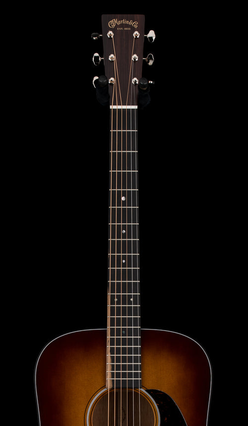 Martin D-18 - 1933 Ambertone #87401 (2025)