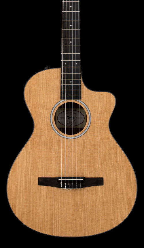 Taylor 212ce-N Plus #65381