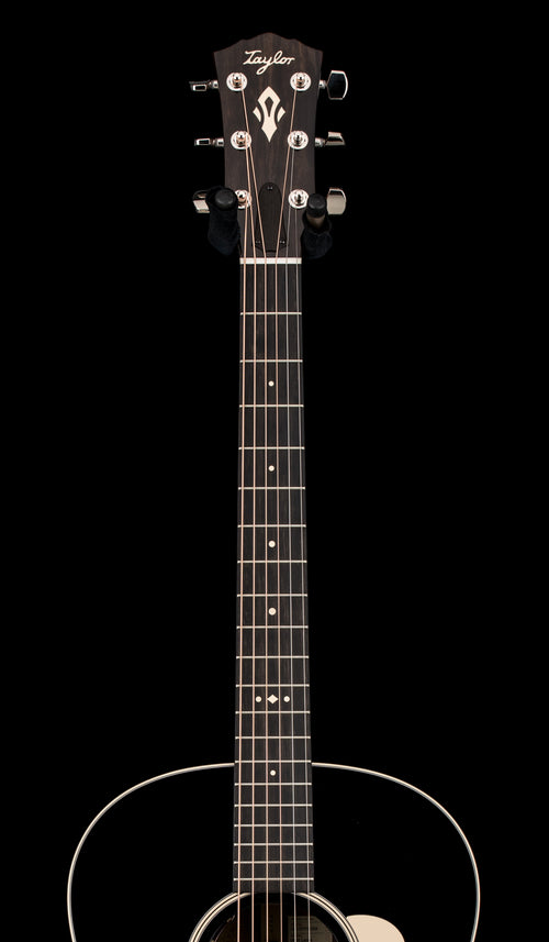 Taylor Gold Label 717e - Blacktop #75058 (NAMM 2026)